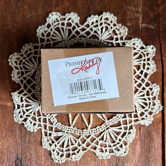 NEW | Mini Ornaments by Primitives by Kathy - Picture 6 of 8